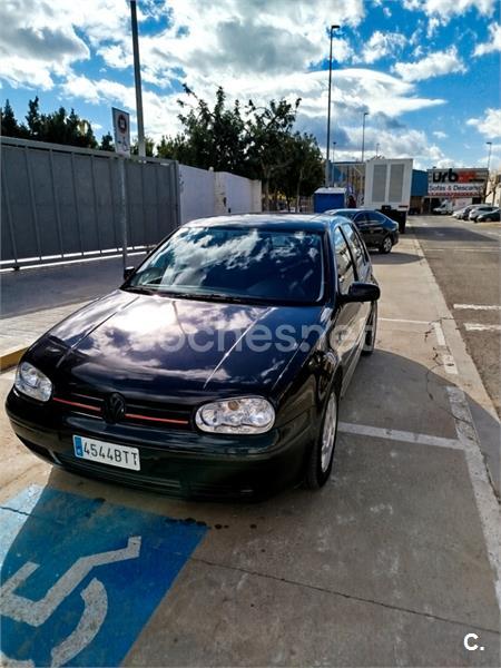 VOLKSWAGEN Golf 1.9 TDi Advance