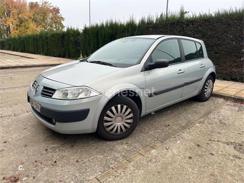 RENAULT Megane