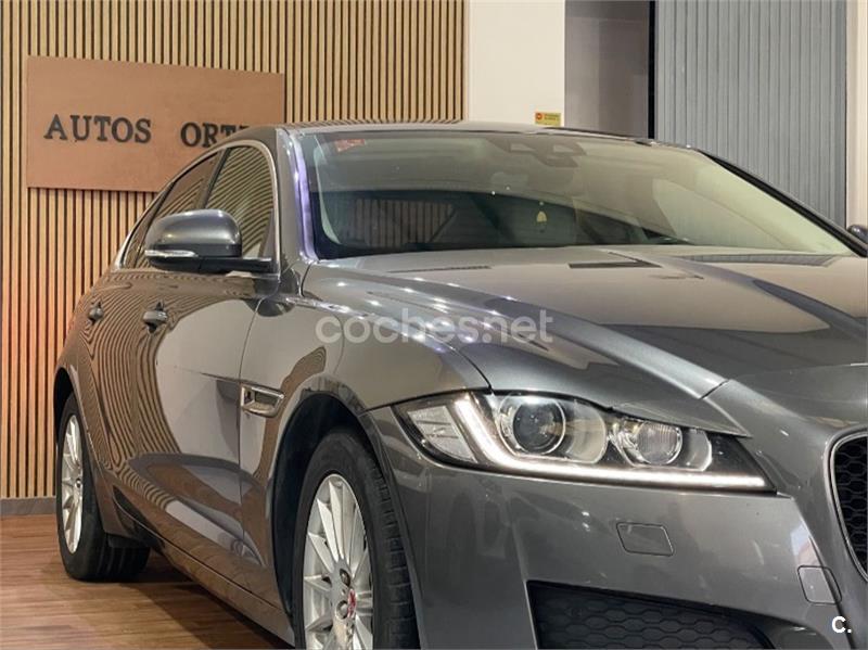 JAGUAR XF 2.0D Prestige Auto