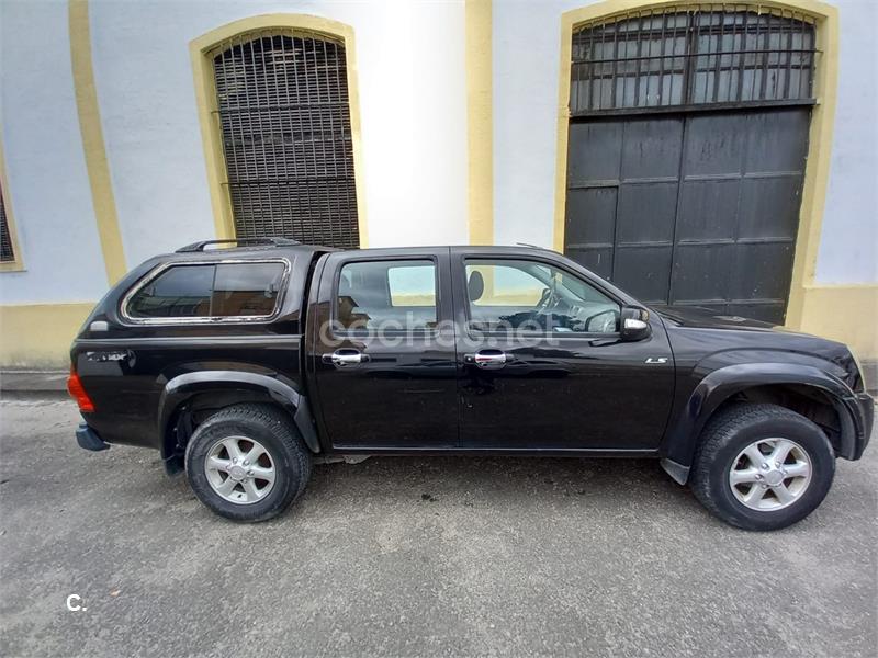 ISUZU DMax 2.5 LS 4X4 Doble Cabina