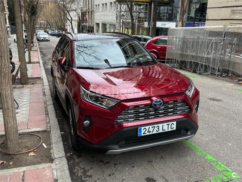 TOYOTA Rav4 2.5l 220H Luxury