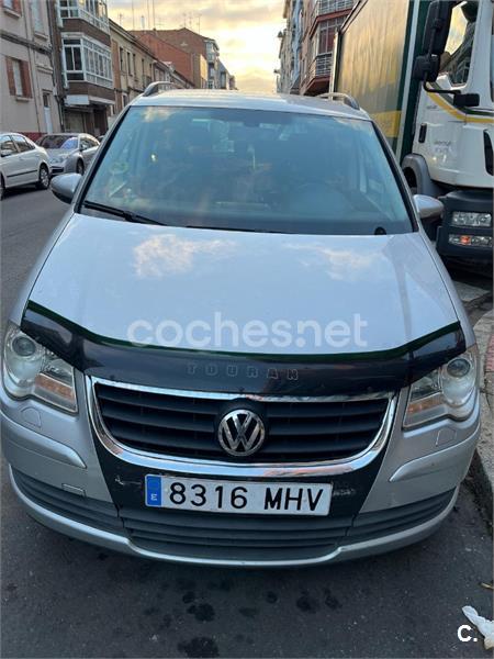 VOLKSWAGEN Touran 1.6 TDI Advance