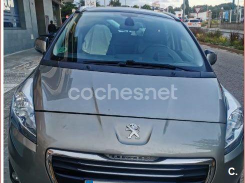 PEUGEOT 5008 Allure 1.6 THP 155 Automatico