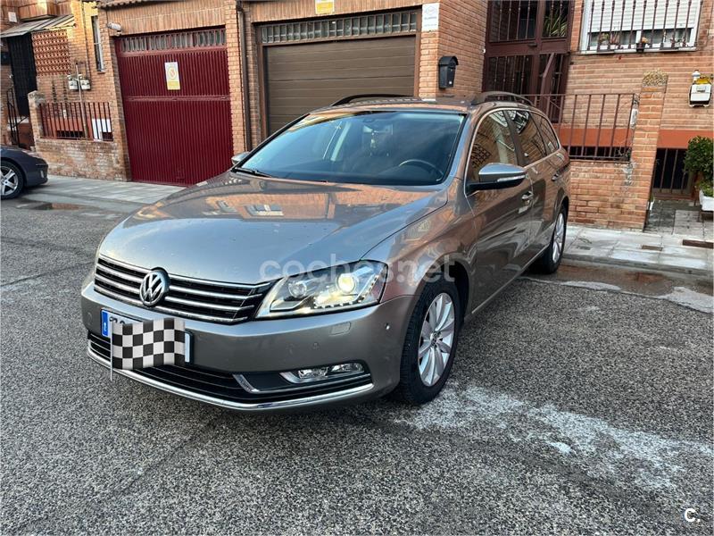 VOLKSWAGEN Passat Variant 2.0 TDI 140 Advance BMotion Tech