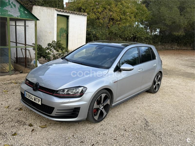 VOLKSWAGEN Golf GTI Performance 2.0 TSI DSG BMT