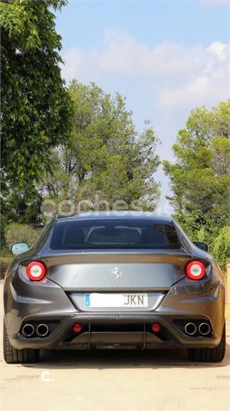 FERRARI FF
