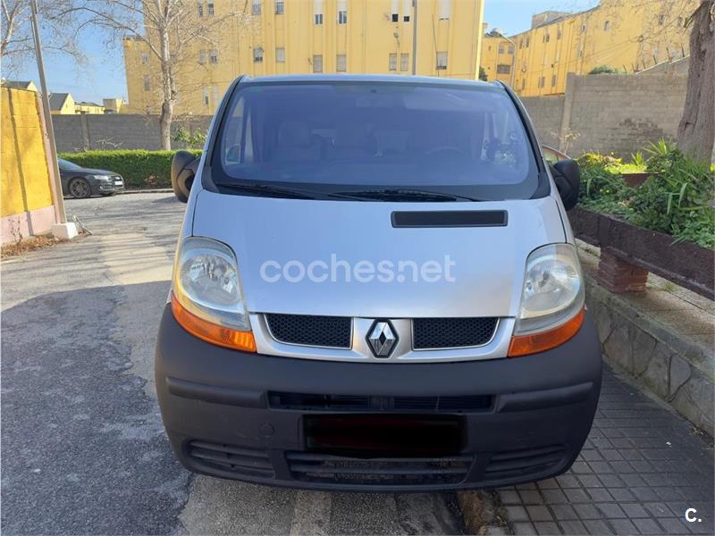 RENAULT Trafic