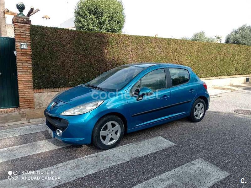 PEUGEOT 207