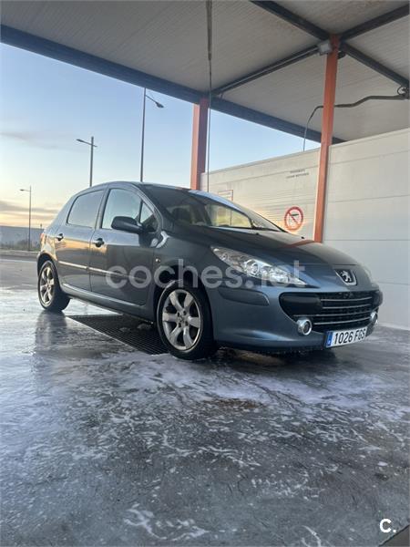 PEUGEOT 307 1.6 HDi XS