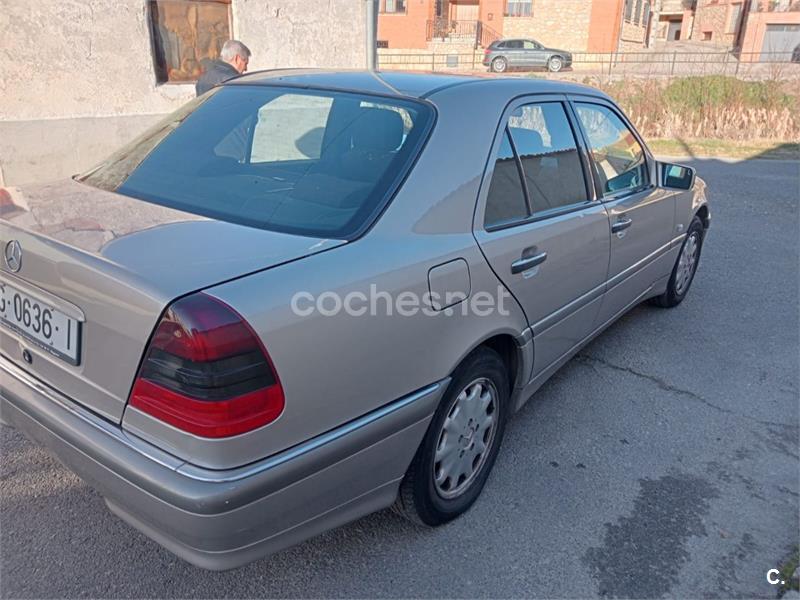 MERCEDES-BENZ Clase C C 180 ELEGANCE