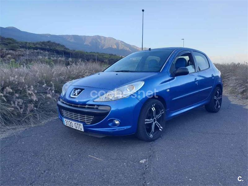 PEUGEOT 206