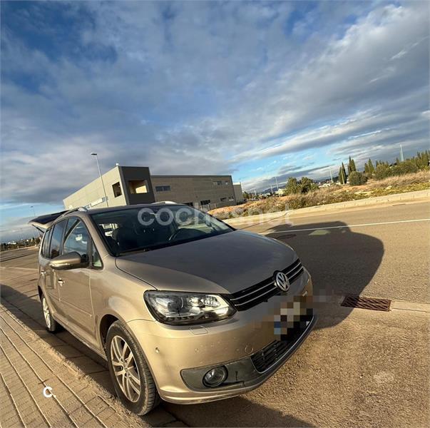 VOLKSWAGEN Touran Advance 1.6 TDI DSG BMT