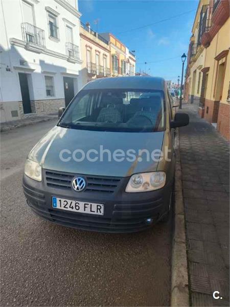 VOLKSWAGEN Caddy