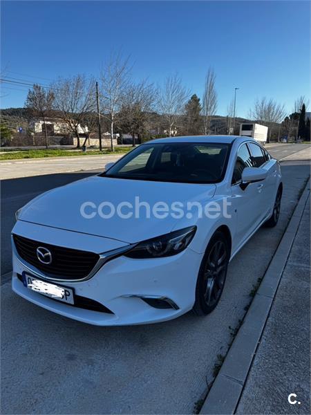 MAZDA Mazda6 2.2 DE AT Luxury