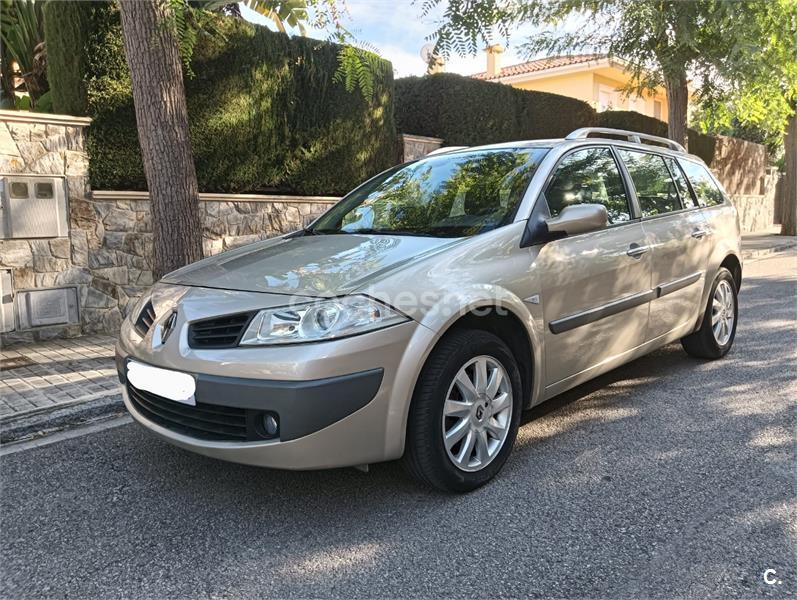 RENAULT Megane Grand Tour Dynamique 1.6 16v