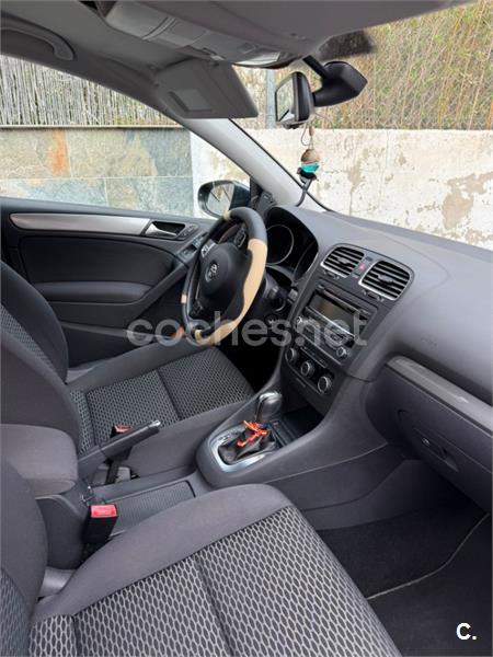 VOLKSWAGEN Golf 1.2 TSI DSG Advance