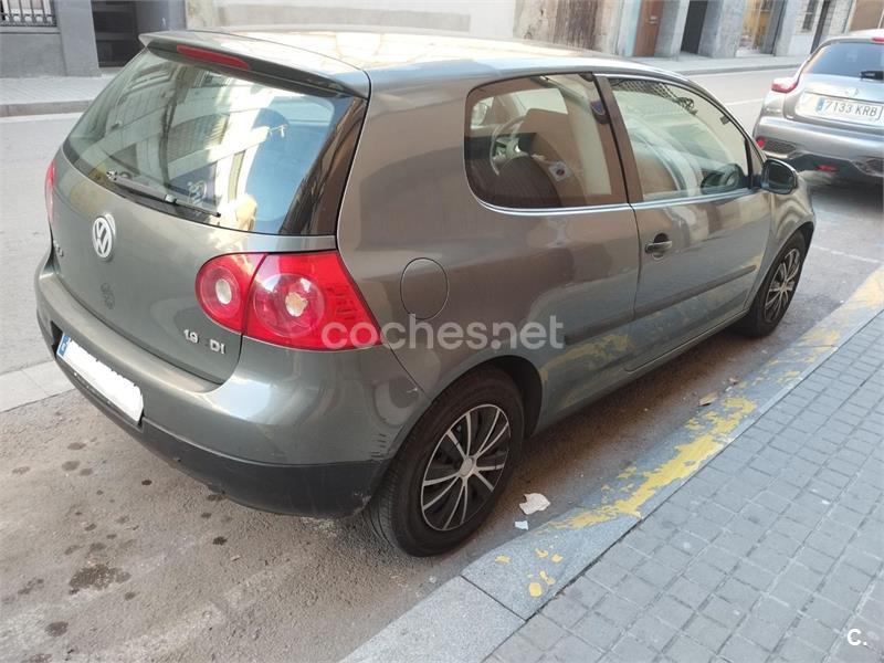 VOLKSWAGEN Golf 1.9 TDI Highline