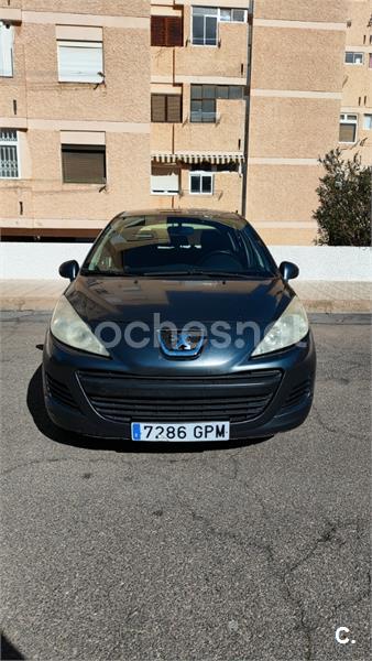 PEUGEOT 207 Confort 1.6 HDI 90