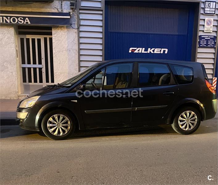 RENAULT Grand Scénic Confort Dynamique 1.9dCi EU4