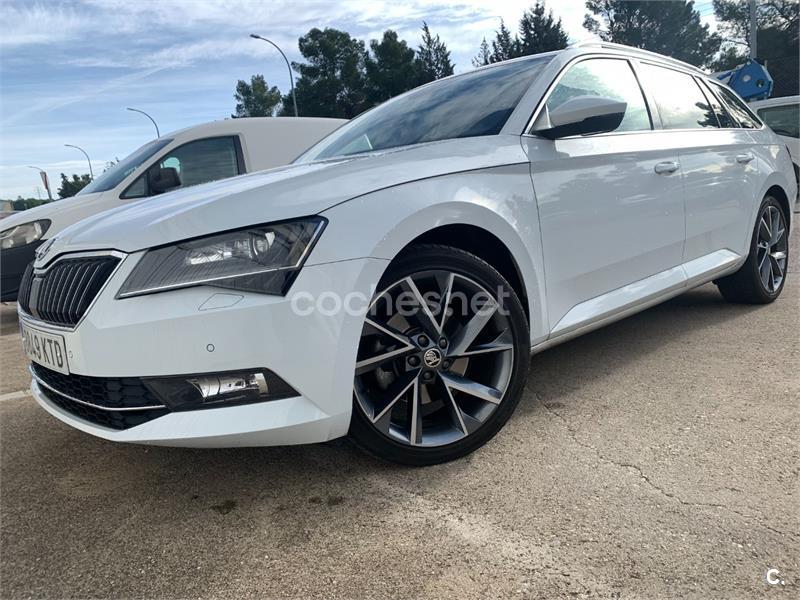 SKODA Superb Combi 2.0 TDI DSG Style