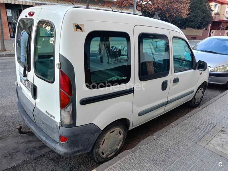 RENAULT Kangoo