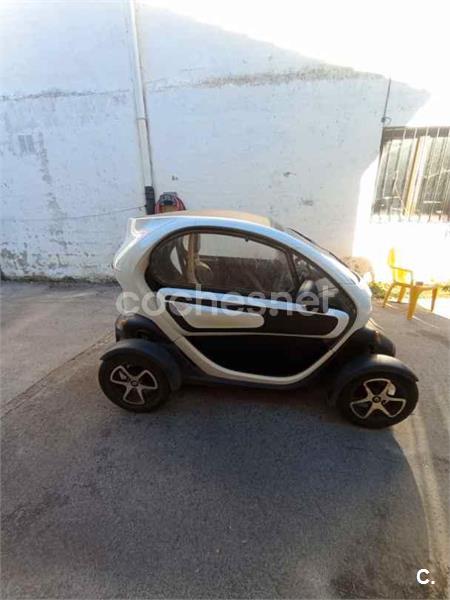 RENAULT Twizy