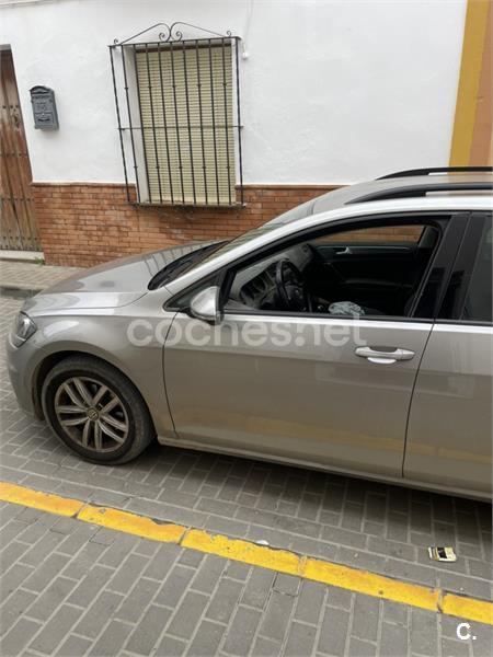VOLKSWAGEN Golf Ready2Go 1.6 TDI Variant