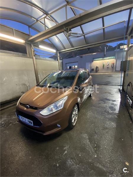 FORD BMAX 1.6 TDCi 95 Titanium