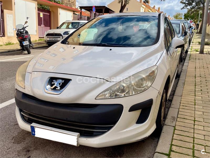 PEUGEOT 308 Confort 1.4 VTi 95