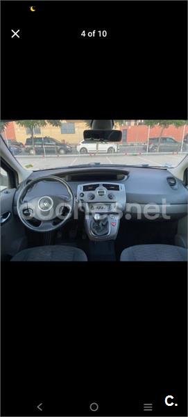 RENAULT Scenic CONFORT AUTHENTIQUE 1.4 16V