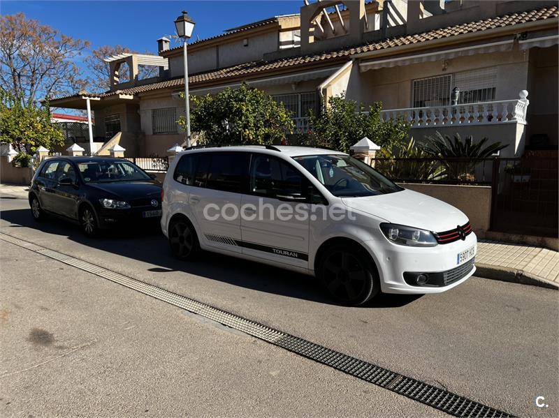 VOLKSWAGEN Touran 1.6 TDI DSG Edition