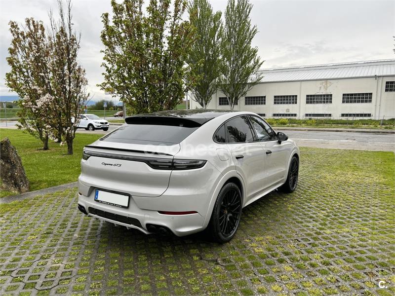 PORSCHE Cayenne Coupé GTS