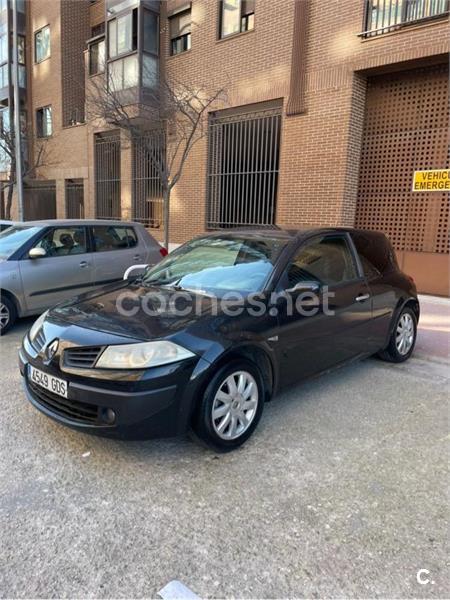 RENAULT Megane