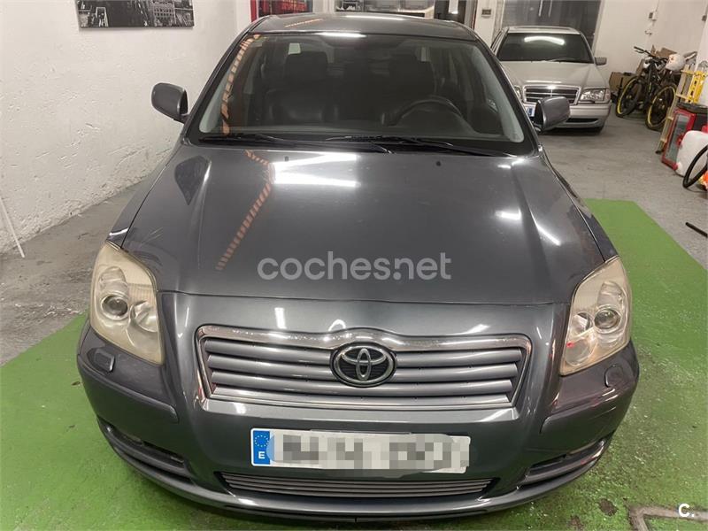 TOYOTA Avensis 2.0 D4D EXECUTIVE