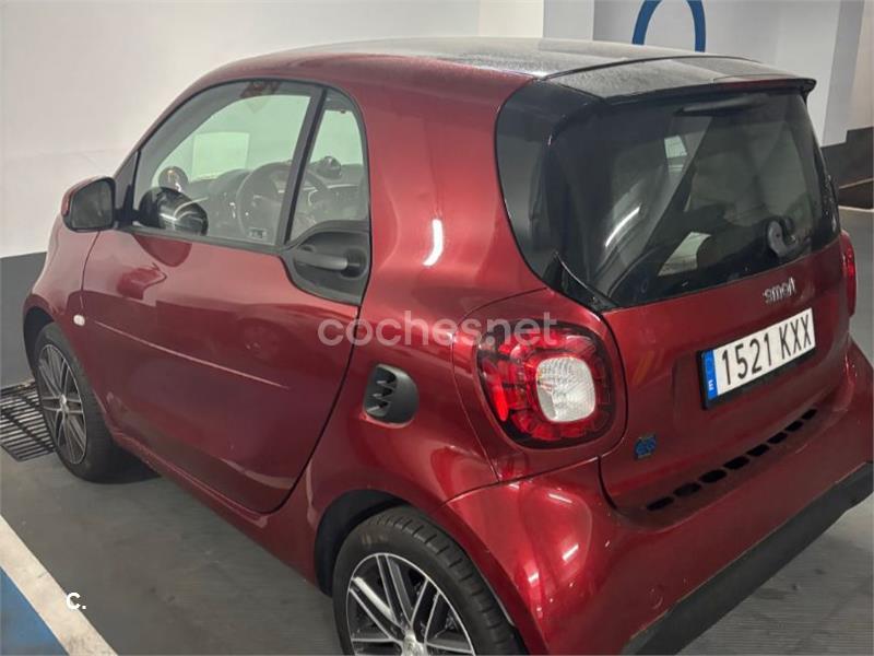 SMART fortwo 60kW81CV electric drive coupe