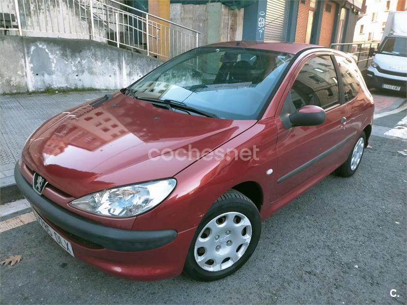 PEUGEOT 206