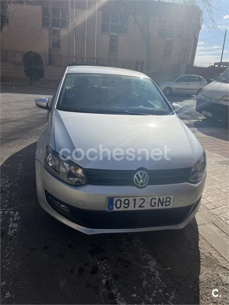 VOLKSWAGEN Polo 1.4 Advance