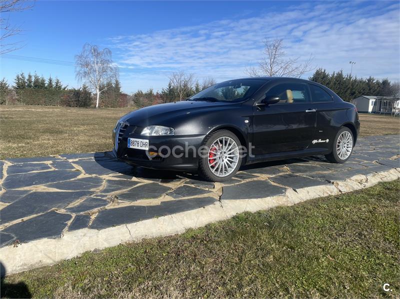 ALFA ROMEO GT 1.9 JTD Progression