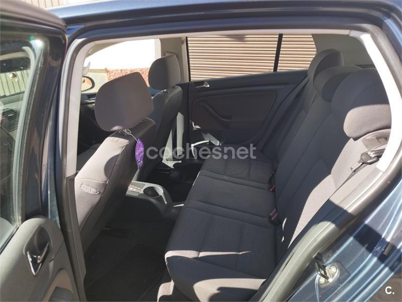 VOLKSWAGEN Golf 1.9 TDi Advance