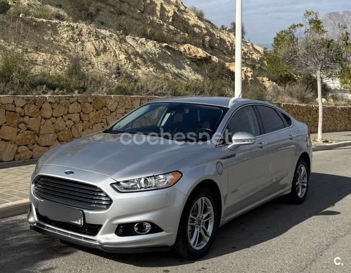 FORD Mondeo 2.0 Hibrido Titanium Hev