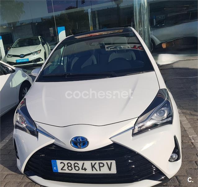 TOYOTA Yaris 1.5 Hybrid Advance