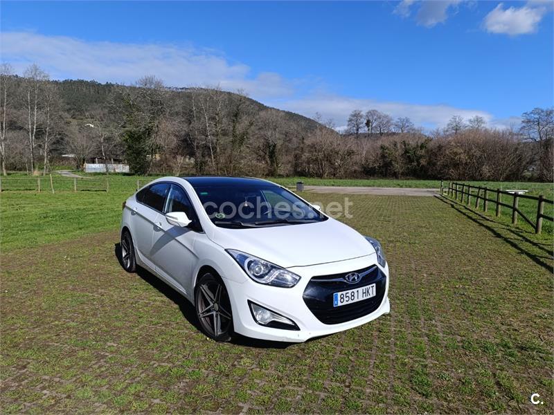 HYUNDAI i40 1.7 CRDI GLS Bluedrive