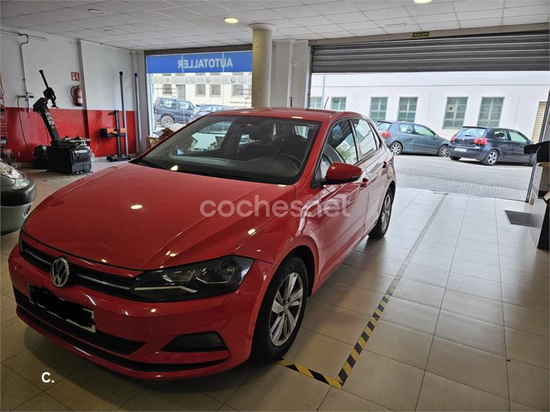 VOLKSWAGEN Polo Advance 1.0