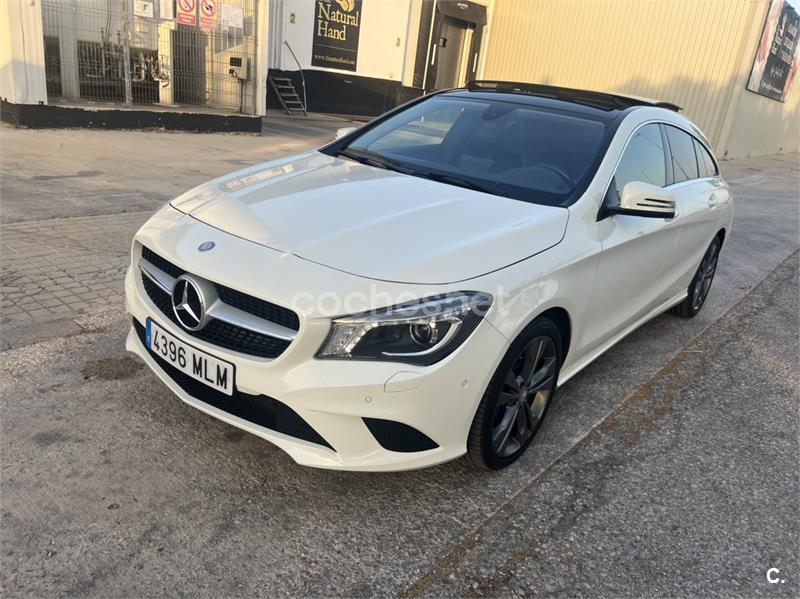 MERCEDES-BENZ Clase CLA CLA 200 Urban Shooting Brake