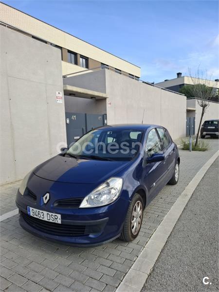 RENAULT Clio Confort Expression 1.4 16v