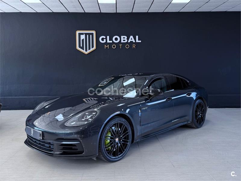 PORSCHE Panamera 4 EHybrid