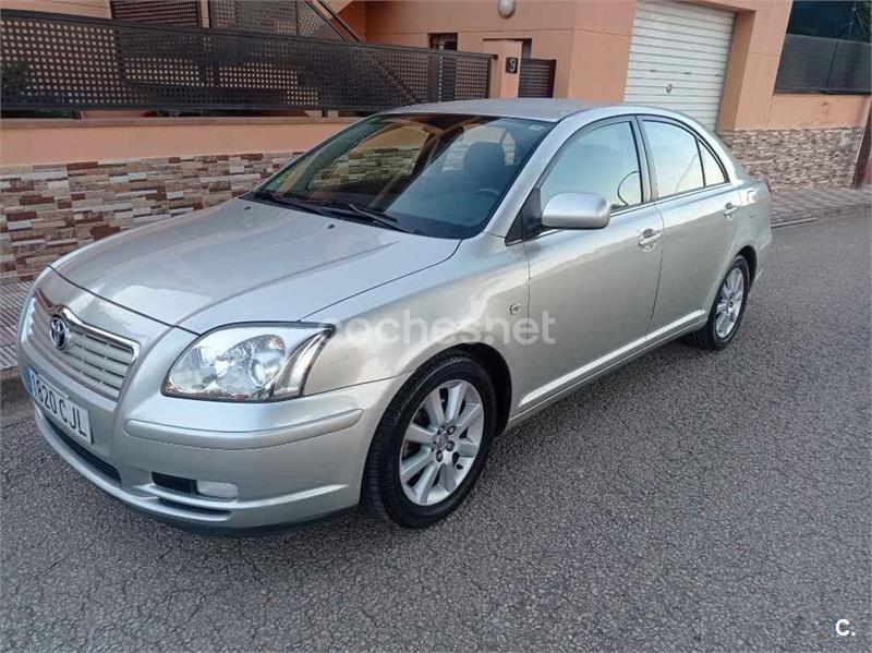 TOYOTA Avensis