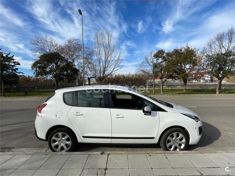 PEUGEOT 3008 Style 1.6 HDI 115 FAP