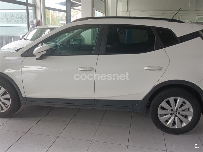 SEAT Arona 1.0 TGI FR