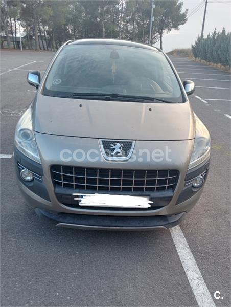 PEUGEOT 3008 Premium 1.6 HDI 110 FAP